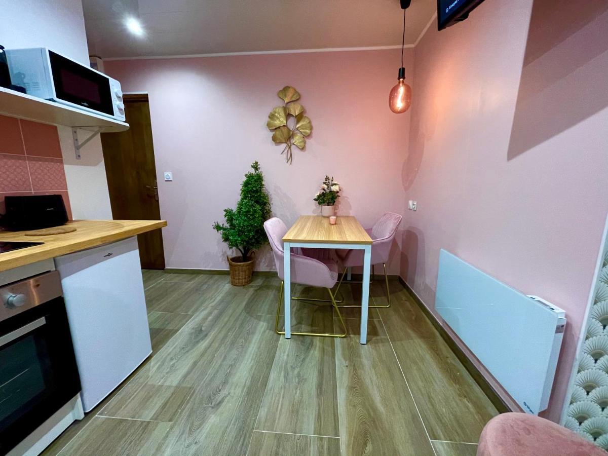 Capstay Color Valenciennes & Netflix Trith-Saint-Leger Экстерьер фото